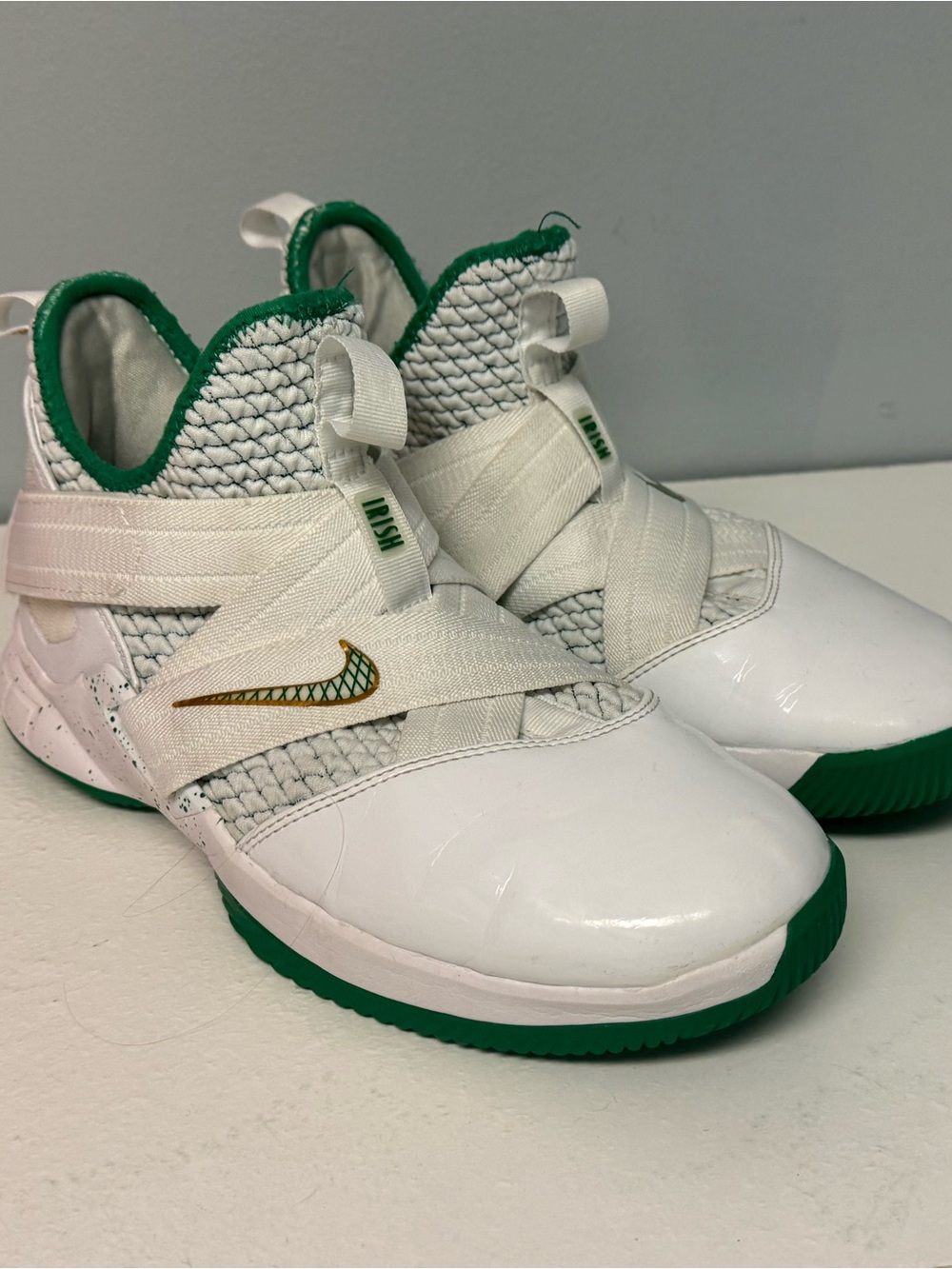 Nike LeBron Soldier 11 XI Notre Dame Fighting Irish White Green 7Y 1A1352-901